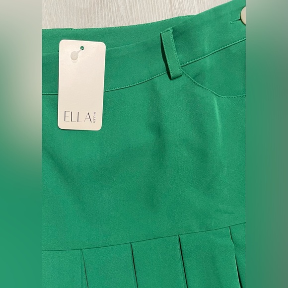 Nwt golf/tennis pleated skirt with shorts under - Picture 9 of 11
